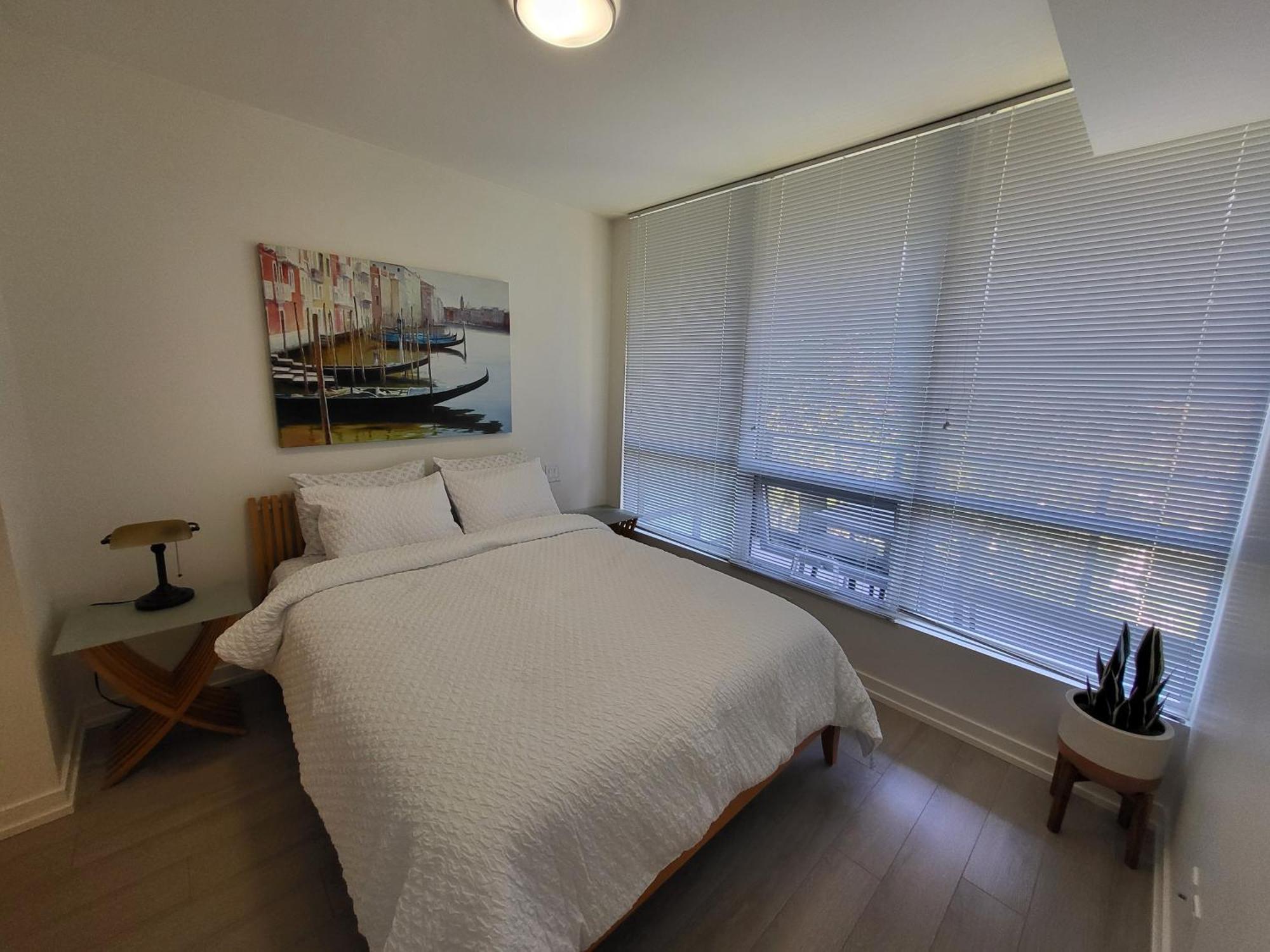 Your Perfect Escape - Modern Landmark Condo In Downtown Calgary - Free Parking- Premium Location Exteriér fotografie